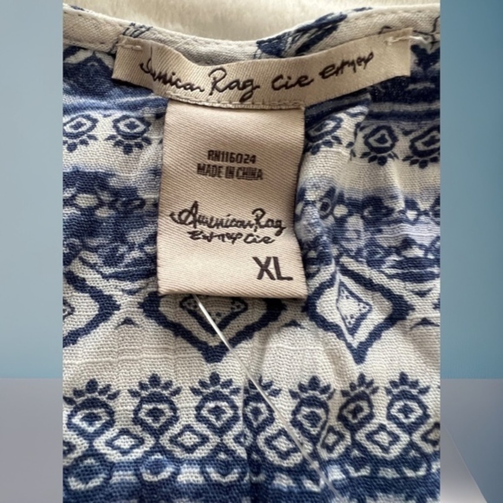 AMERICAN RAG V-neck Sleeveless Tunic w/Back Tie & Lace Insets NWT/XL - Picture 11 of 16